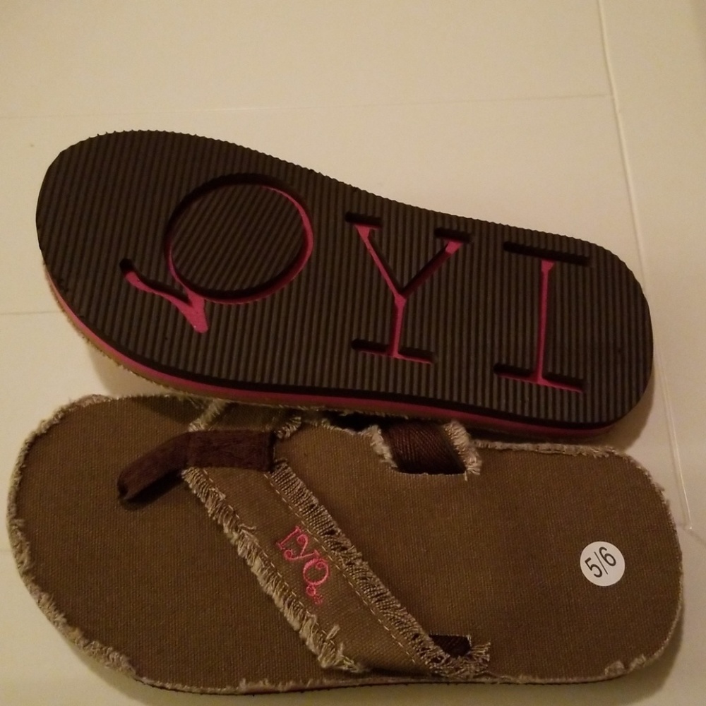 Flip Flops - Picture 2 of 2